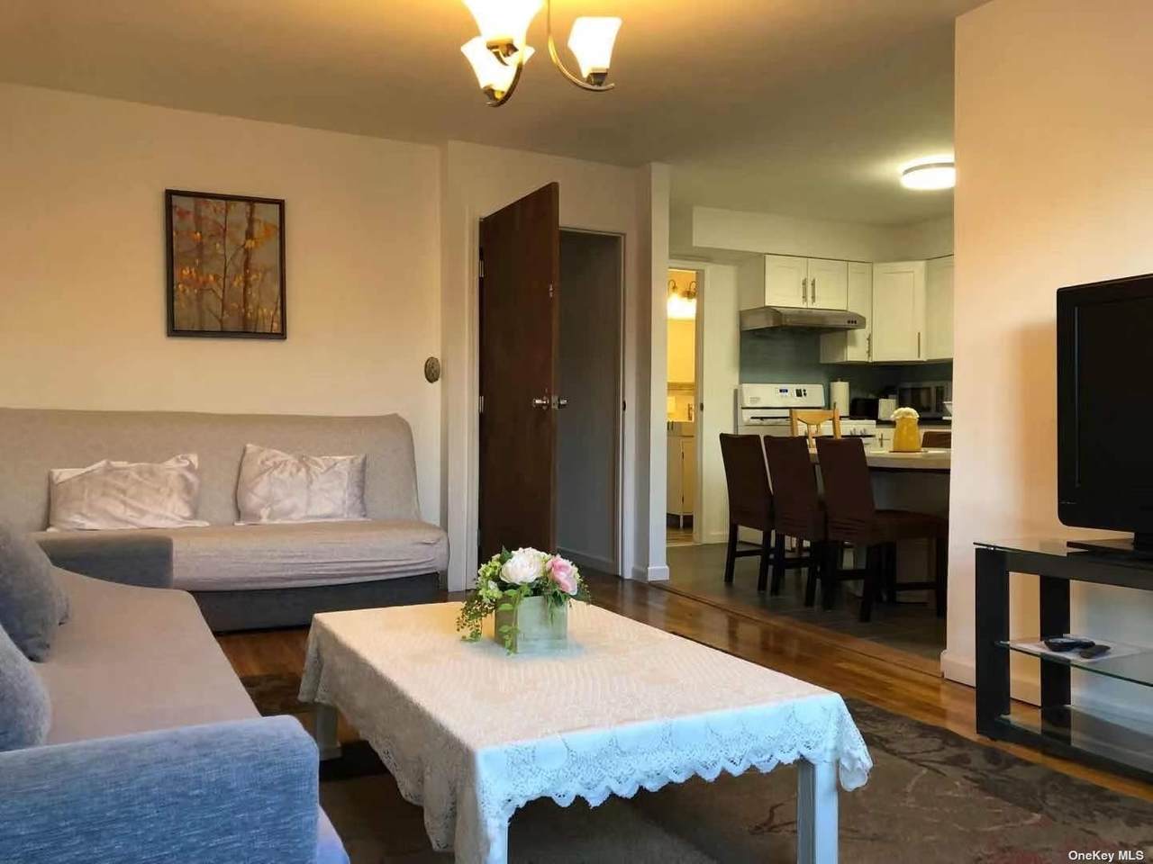 88-23 53 Avenue - Photo 1