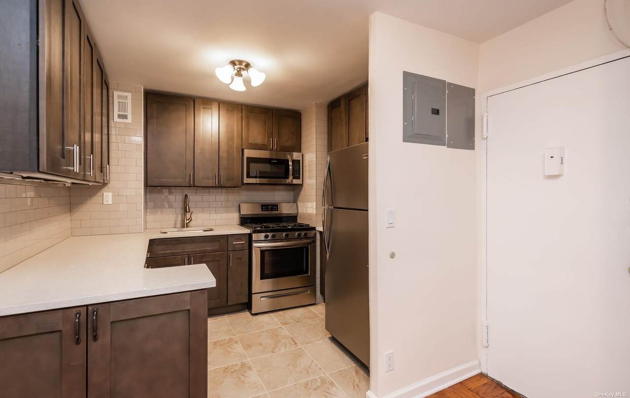 42-55 Colden Street - Photo 1
