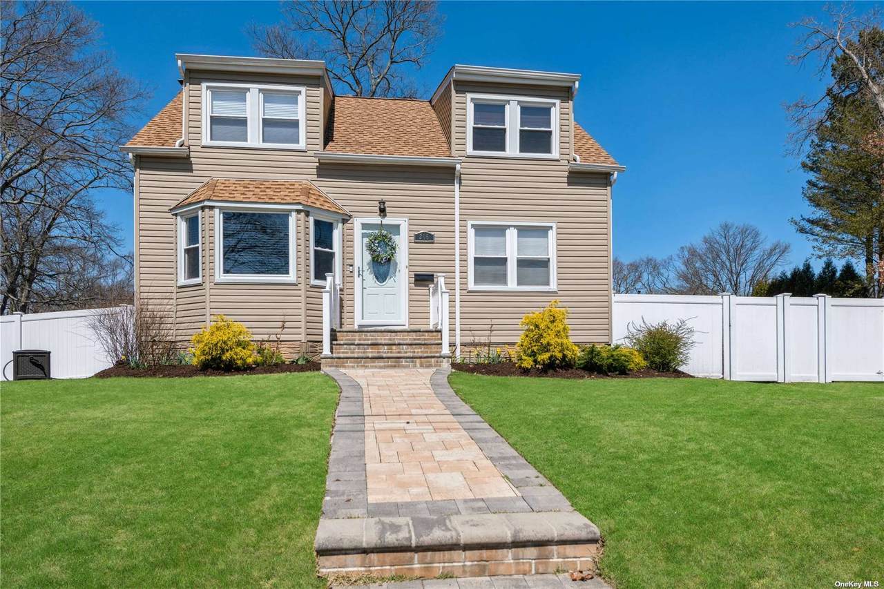 305 Claremont Avenue - Photo 1