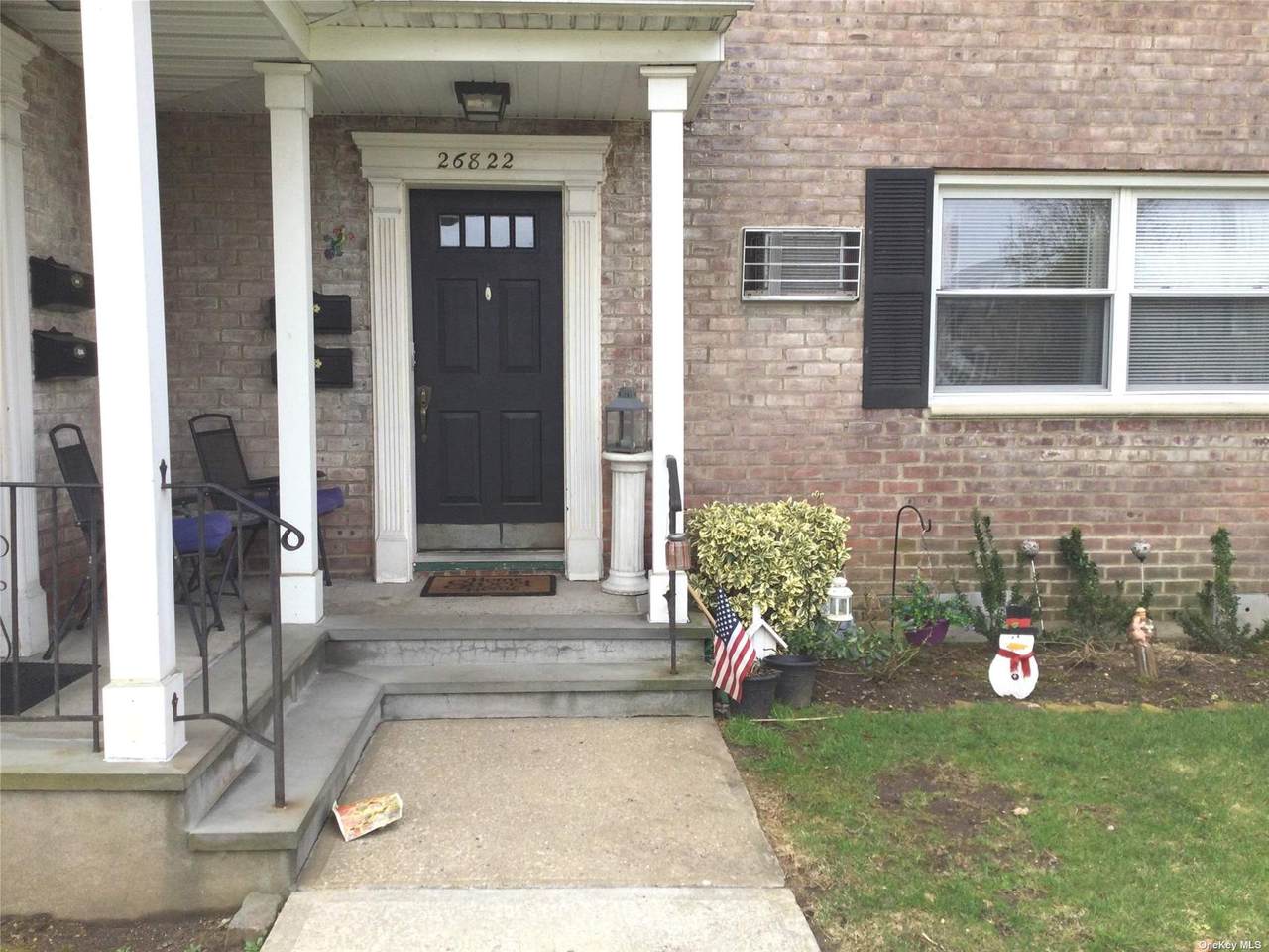 268-22 82nd Avenue - Photo 1