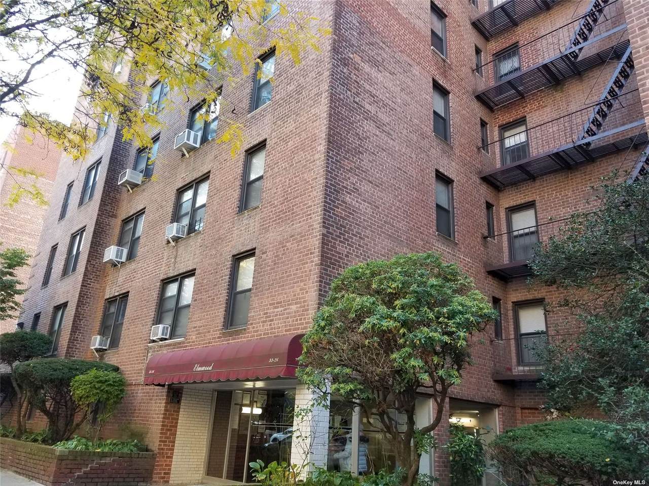 33-26 92 Street - Photo 1