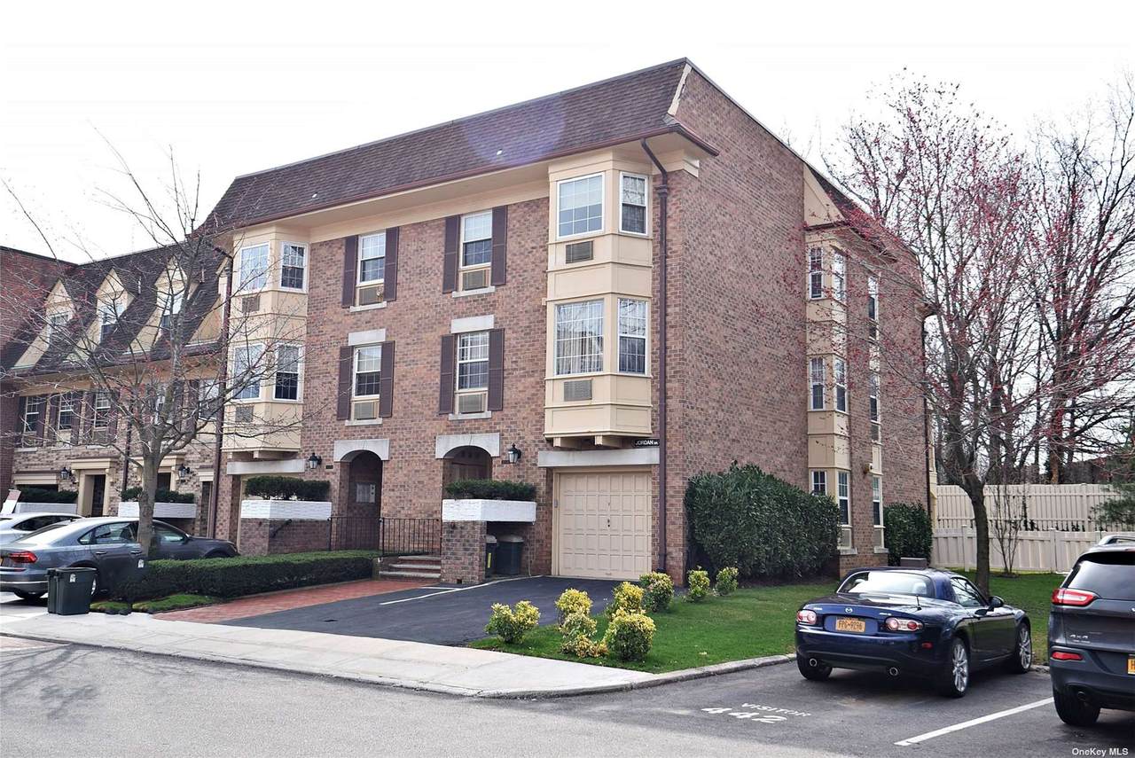 207-08 Jordan Drive - Photo 1