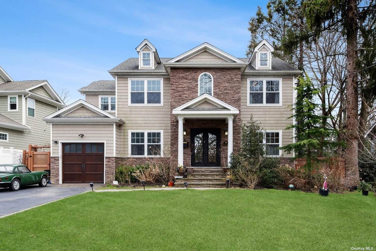 105 Elliman Place - Photo 1