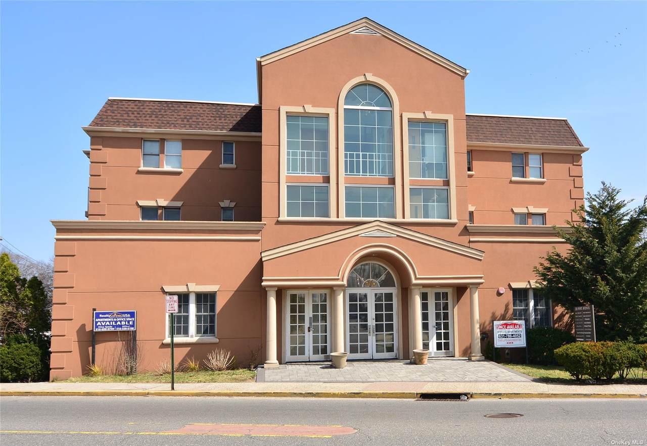 320 Post Avenue - Photo 1