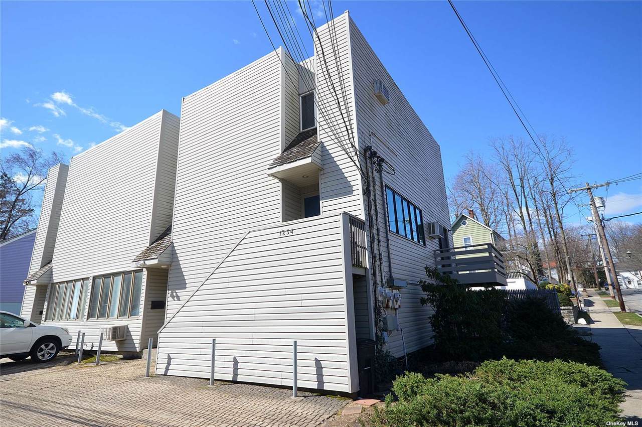 1254 Port Washington Boulevard - Photo 1