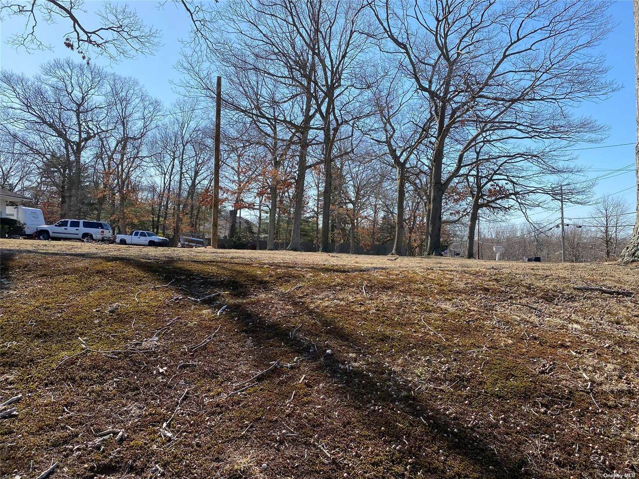 103 Hallock Road - Photo 1