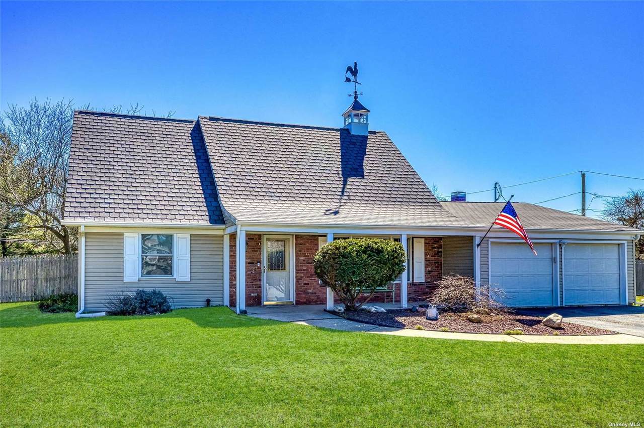10 Pickwick Court - Photo 1