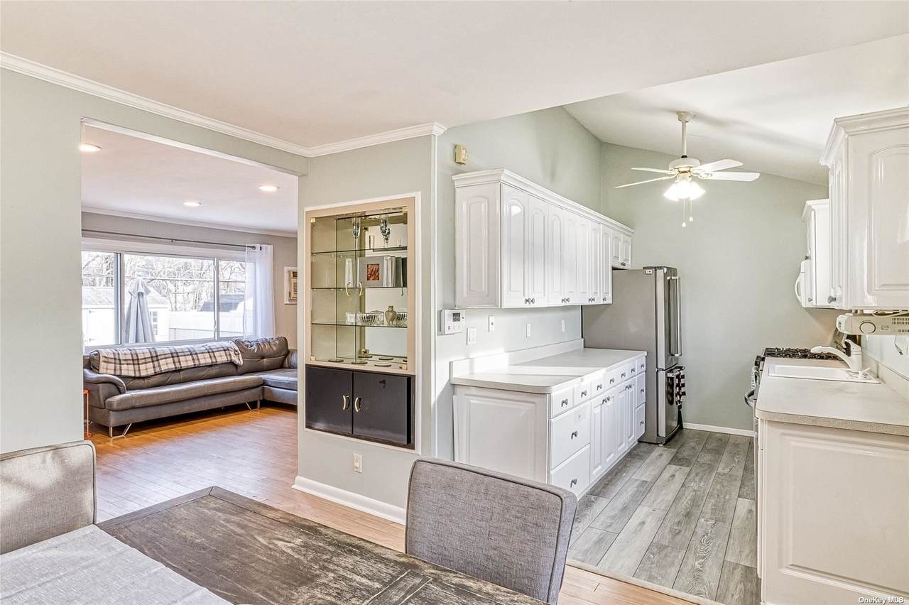 65 Hope Drive - Photo 1