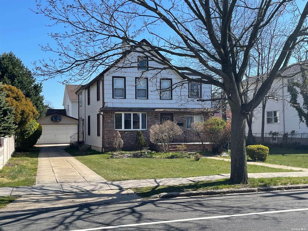461 Scranton Avenue - Photo 1