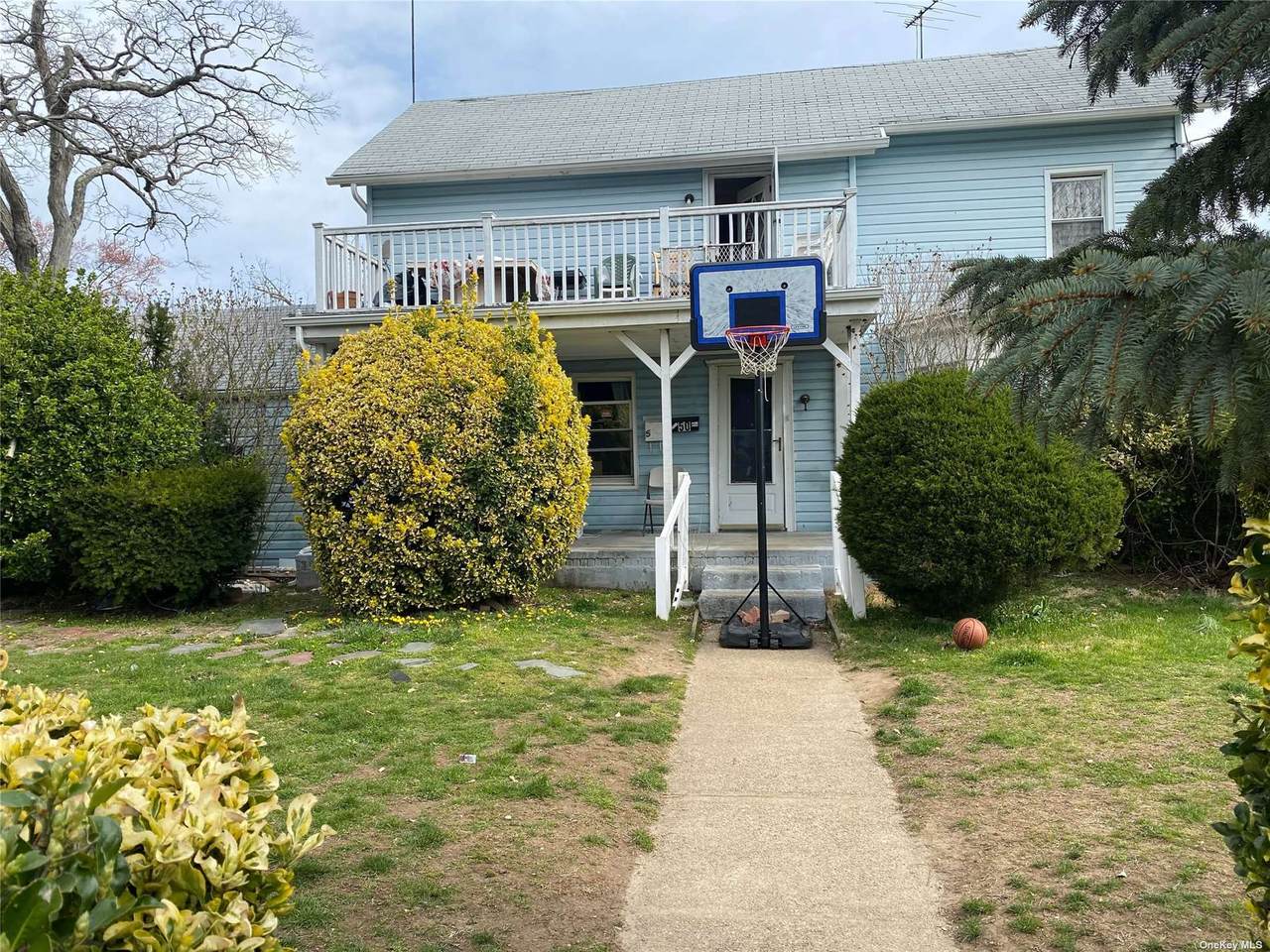 50 Conklin Avenue - Photo 1
