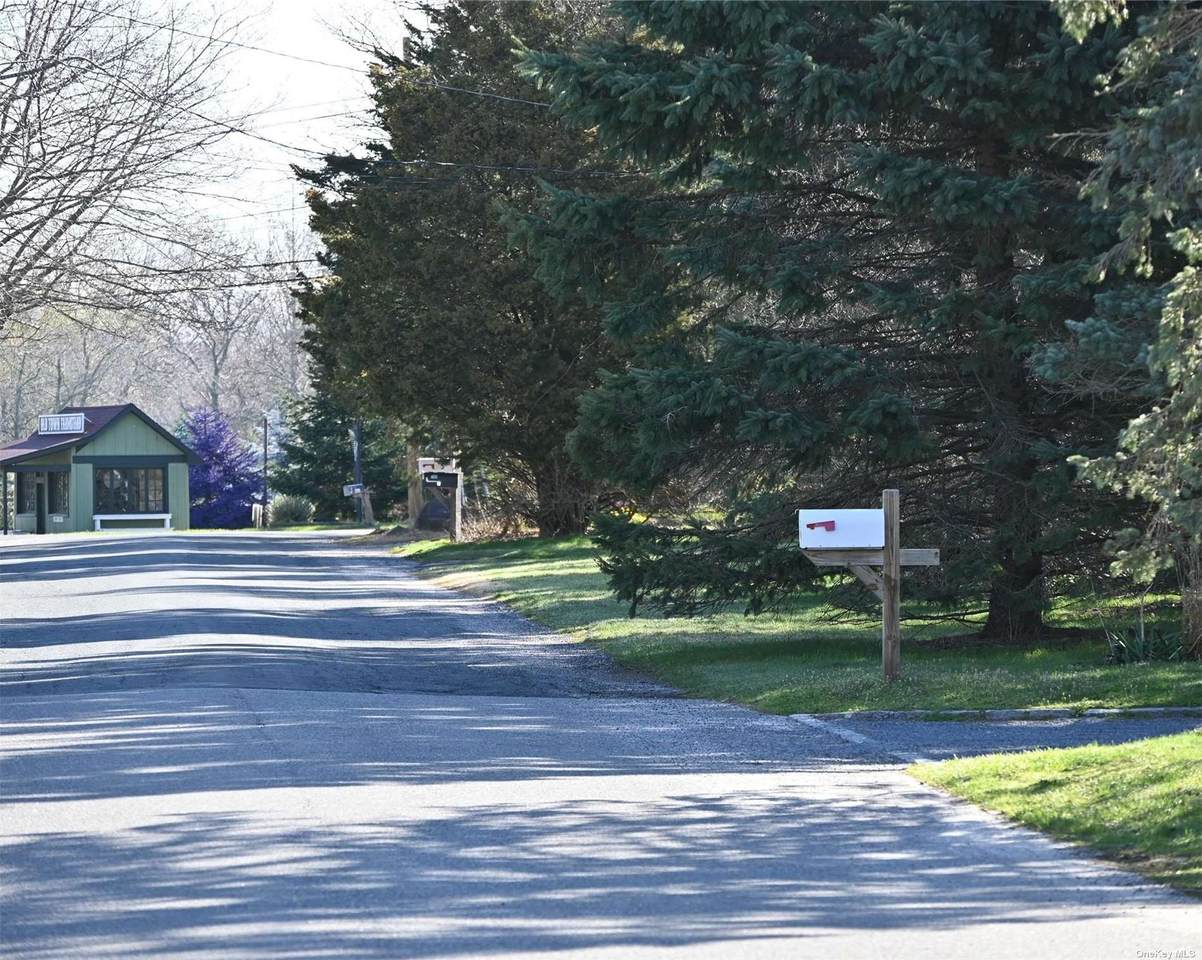 515 Grange Road - Photo 1