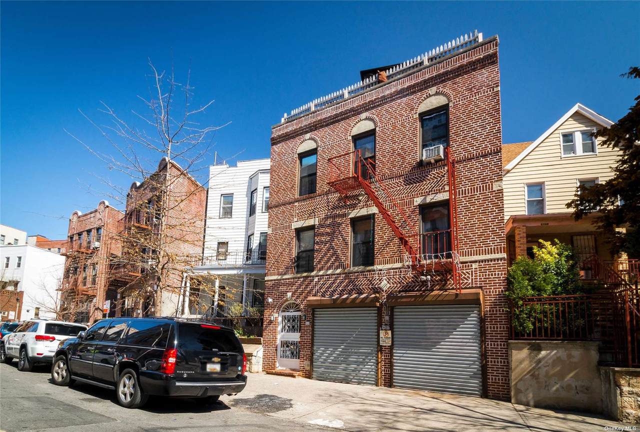 185 205th Street - Photo 1