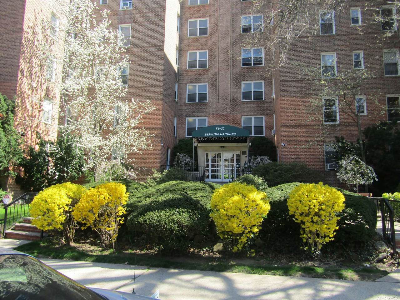 84-35 Lander Street - Photo 1