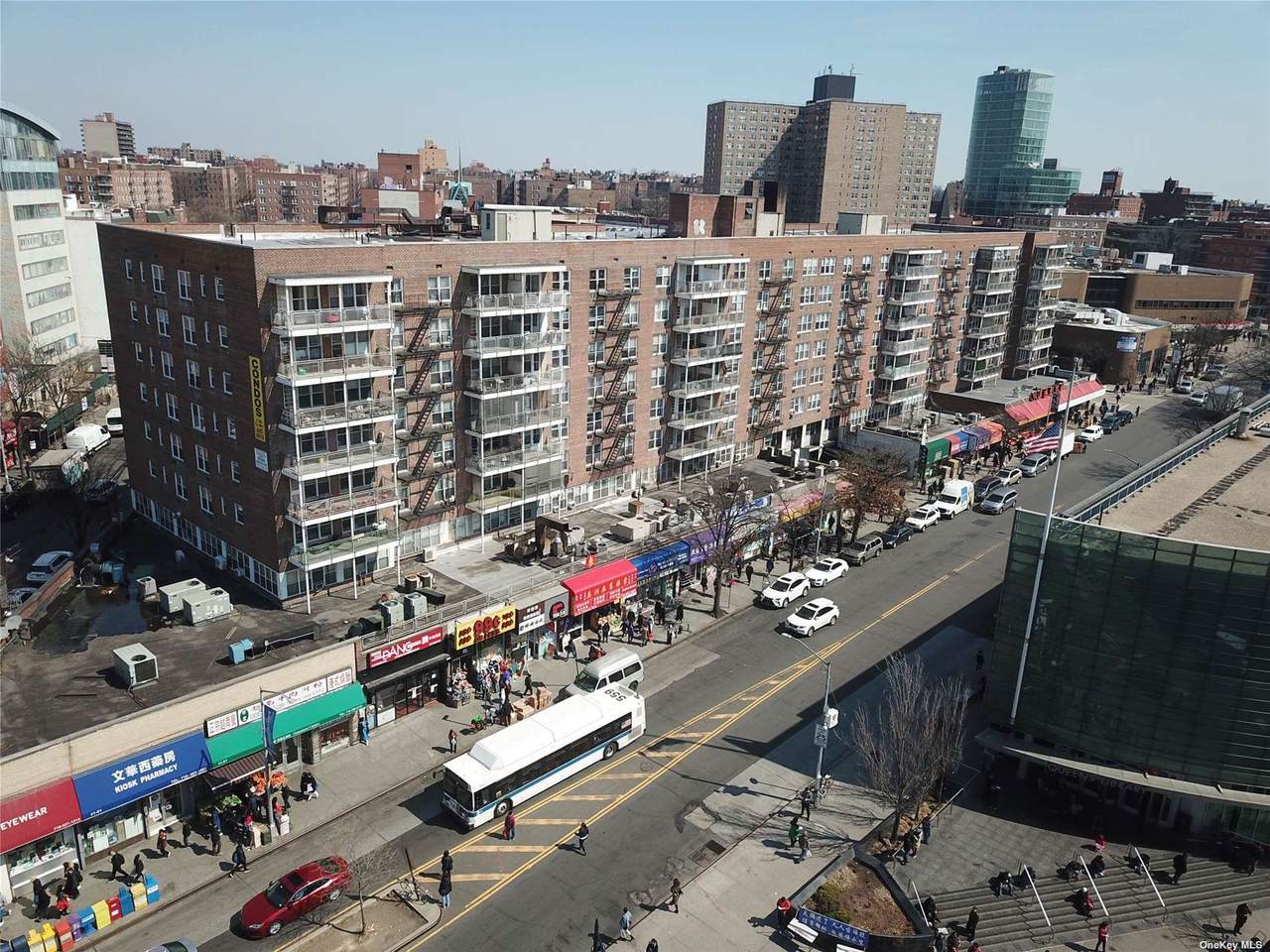 41-25 Kissena Boulevard - Photo 1