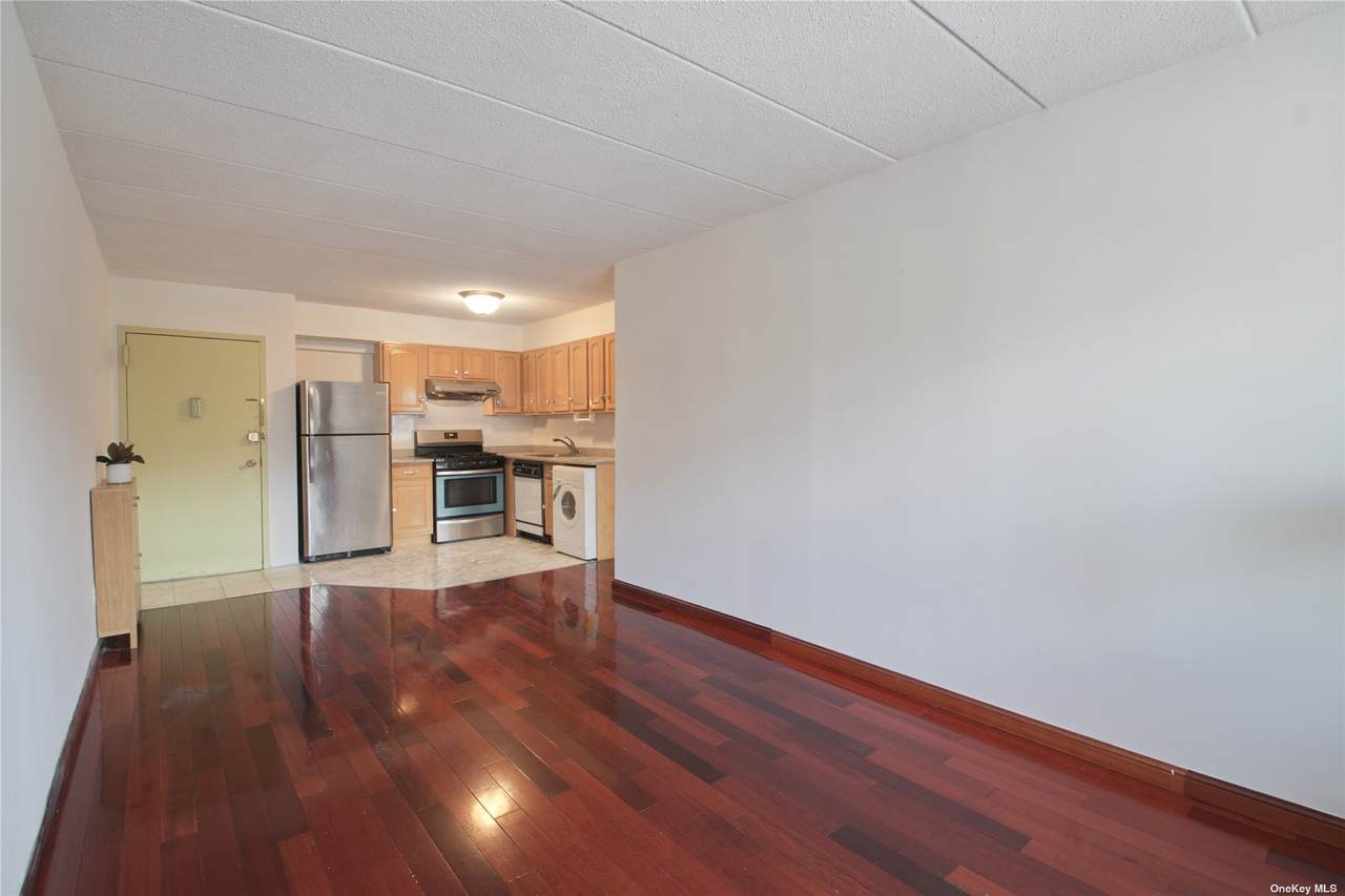 76-01 113th Street - Photo 1