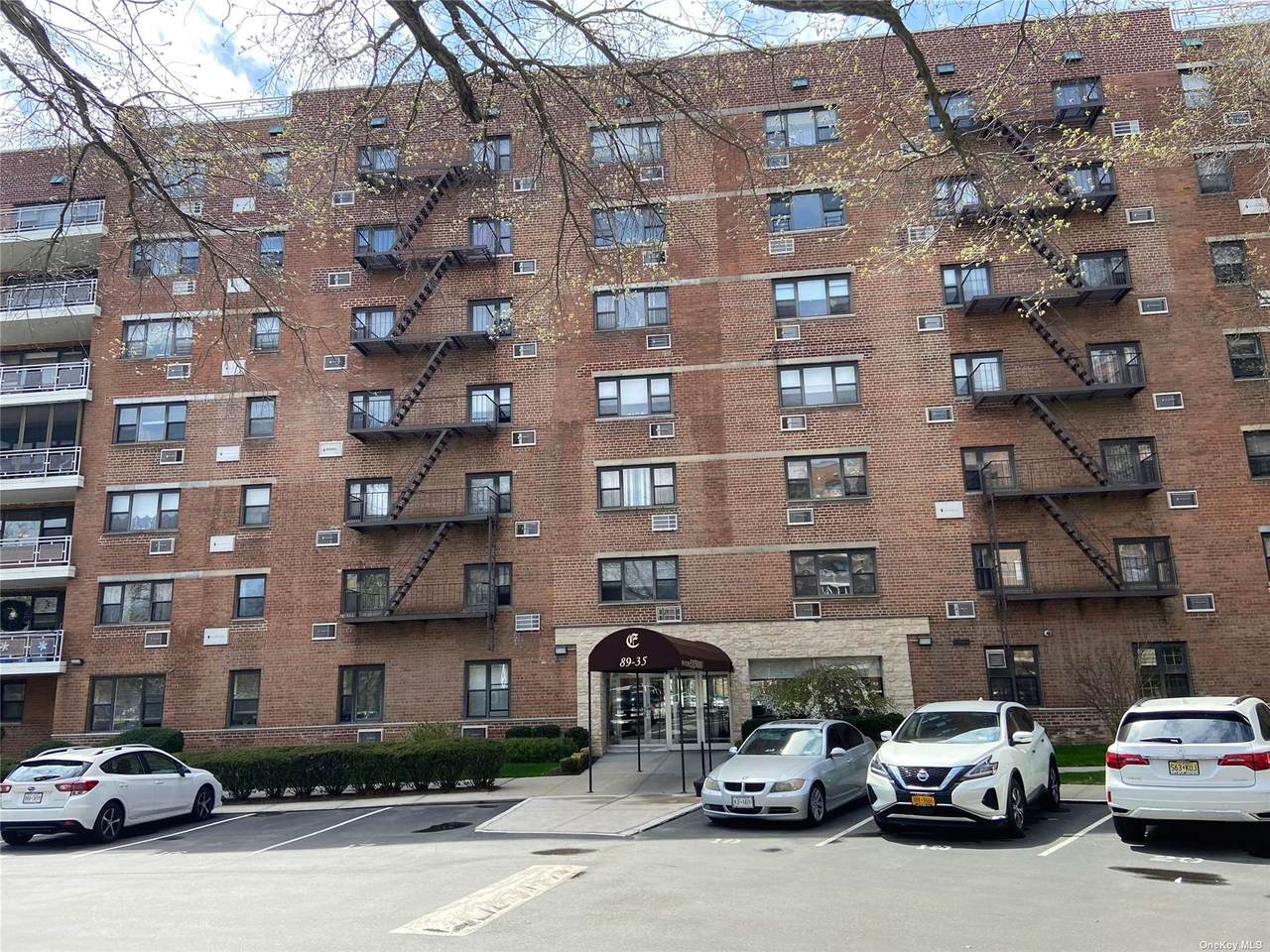 89-35 155 Avenue - Photo 1