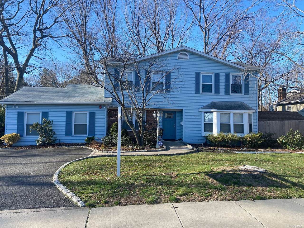 5000 South Expressway Drive - Photo 1