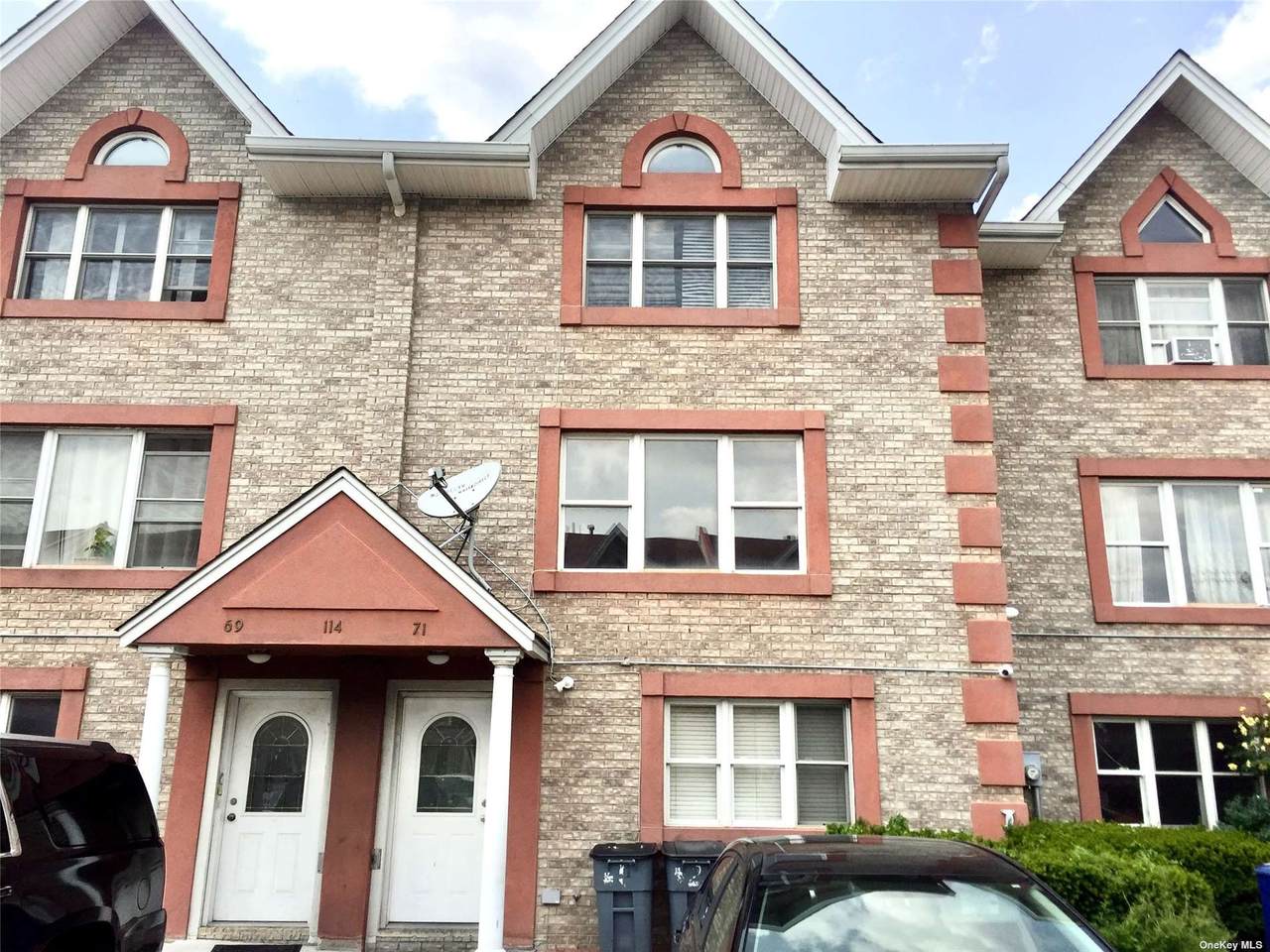 114-71 Dalian Court - Photo 1