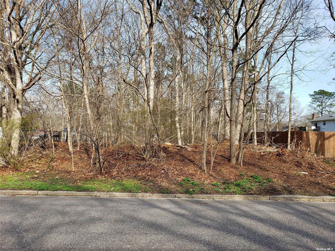 111 Keller Drive - Photo 1