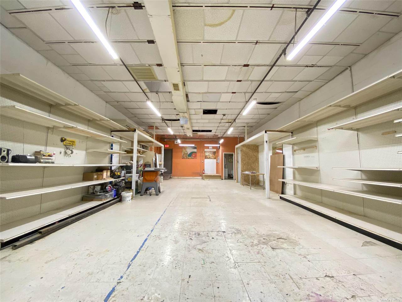 82-10 Grand Ave - Photo 1