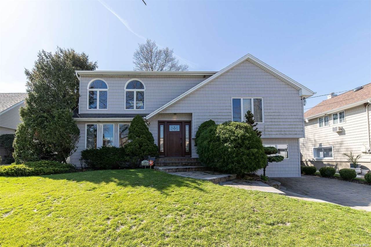 225 Lexington Avenue - Photo 1