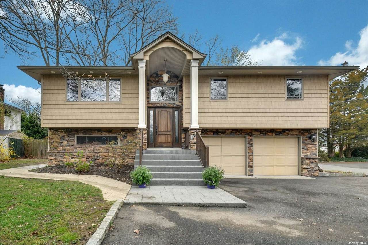 717 Old Bethpage Road - Photo 1