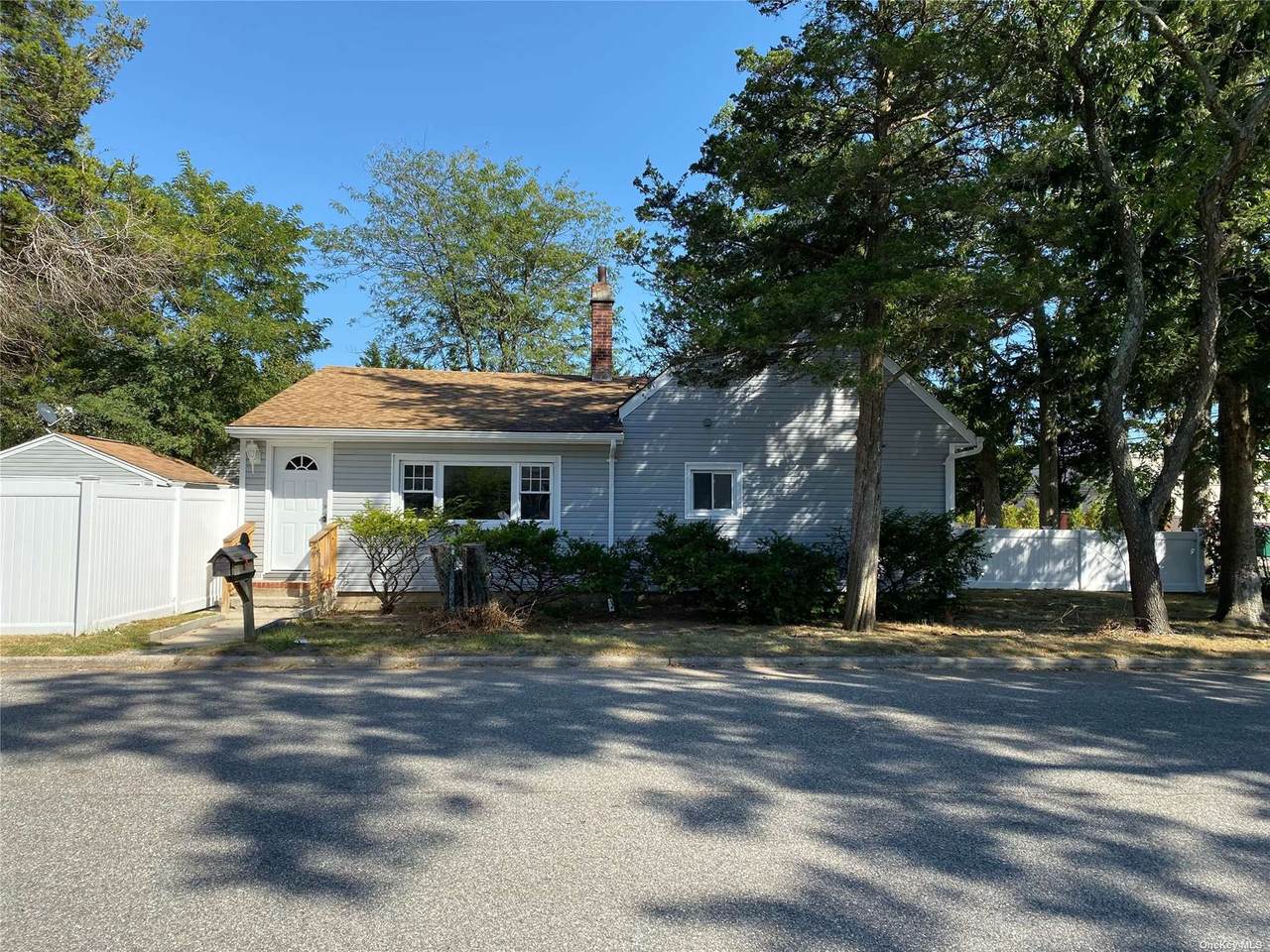 51 Norwood Avenue - Photo 1