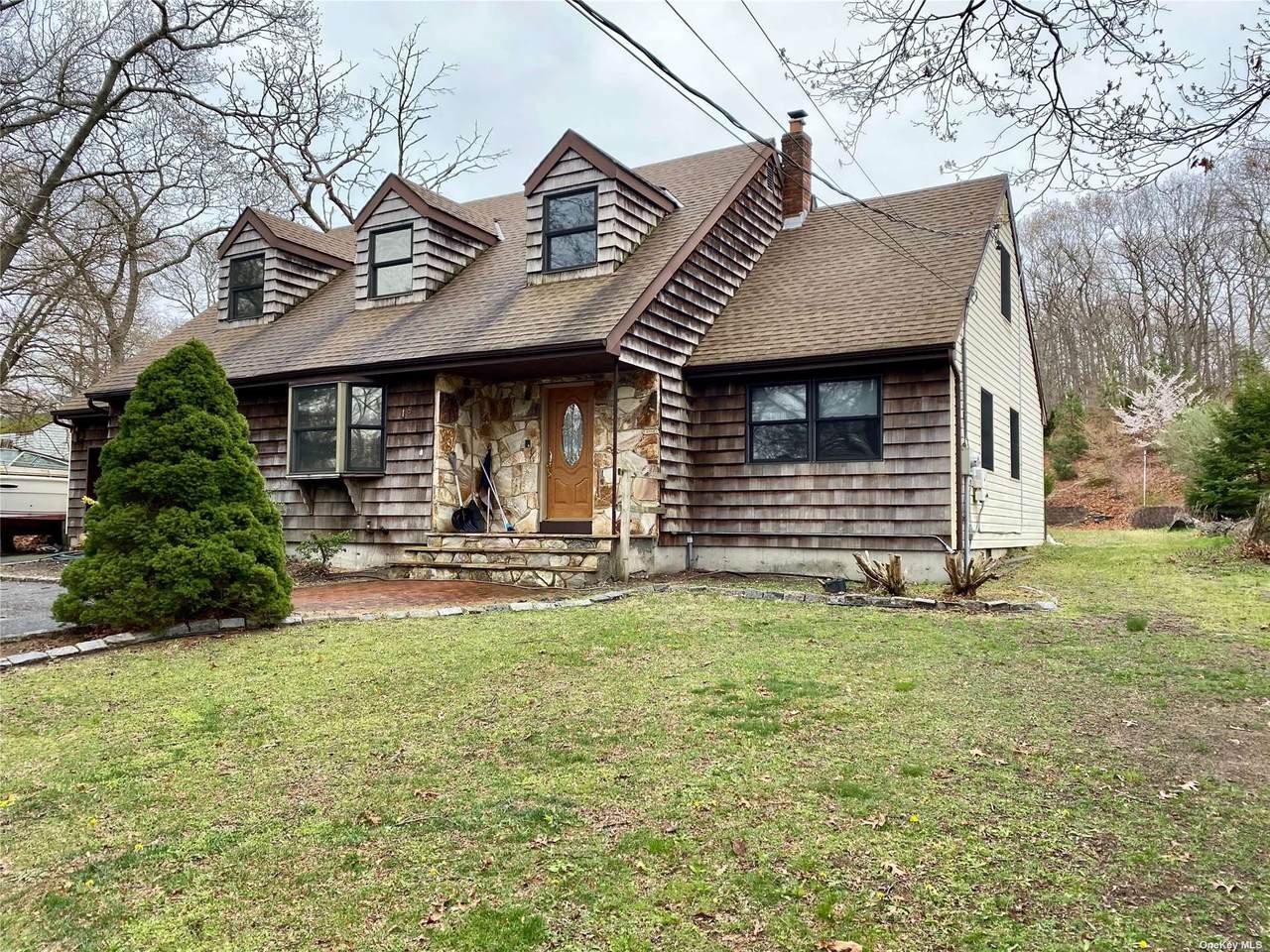 18 Oneida Avenue - Photo 1