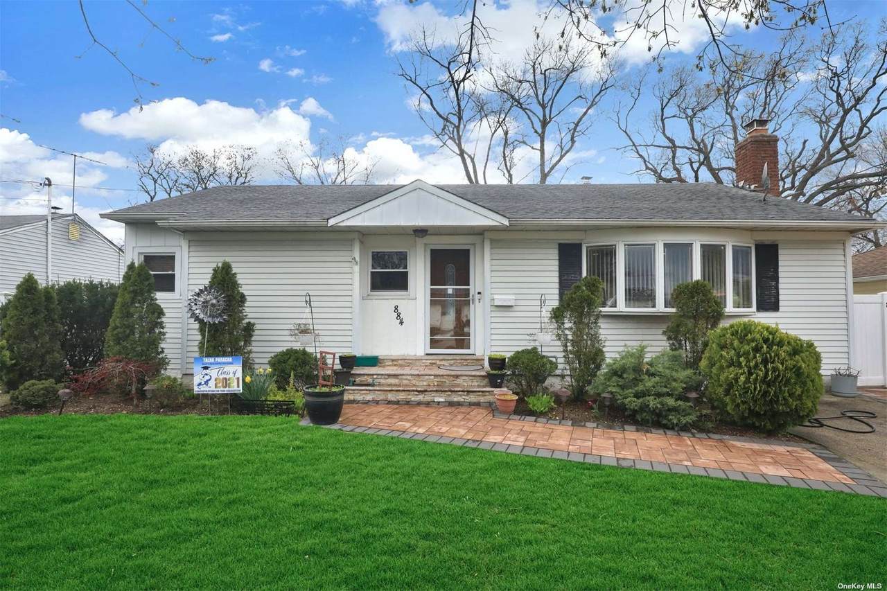 884 Edwards Boulevard - Photo 1