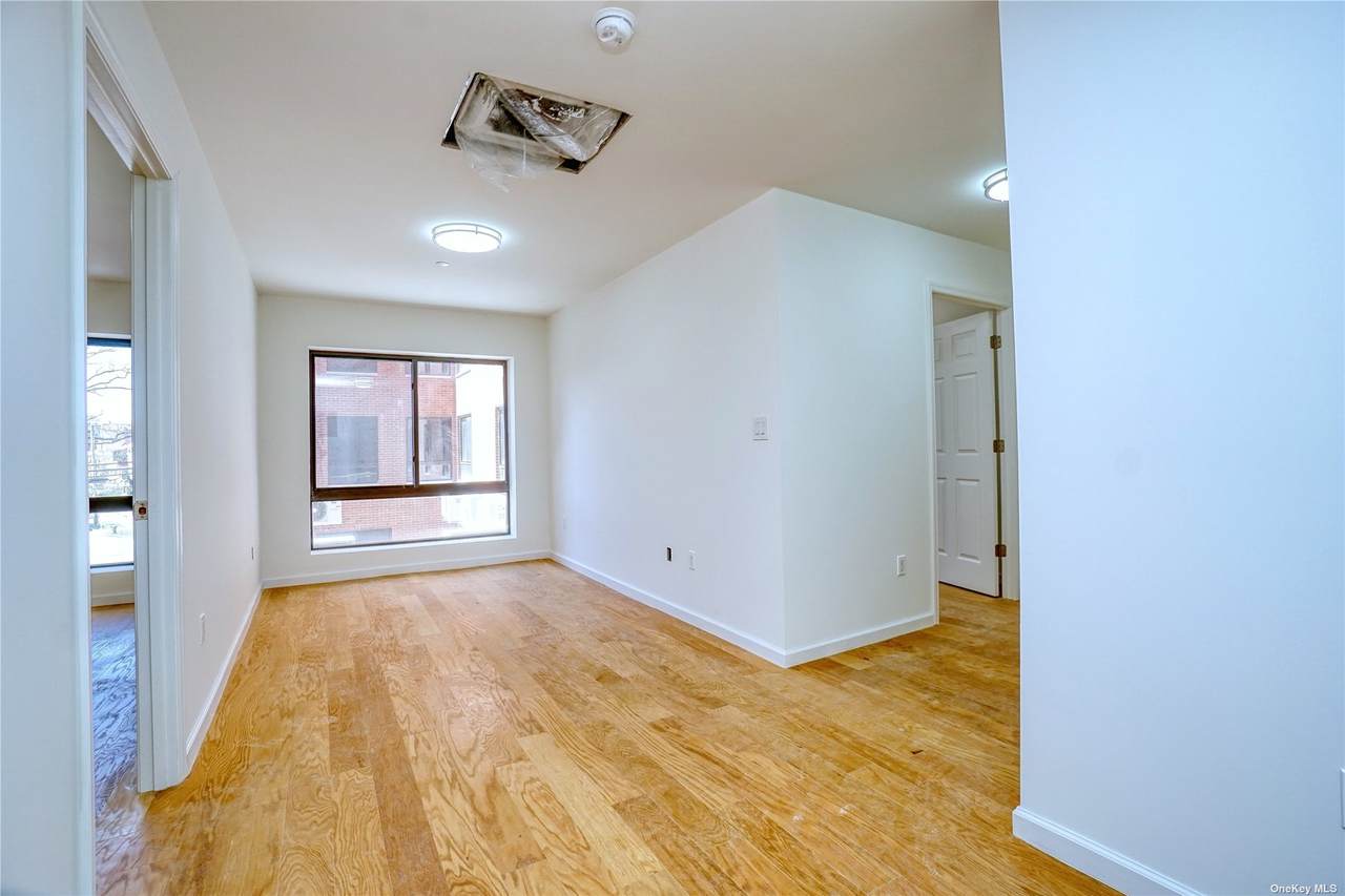 4229 Parsons Blvd - Photo 1