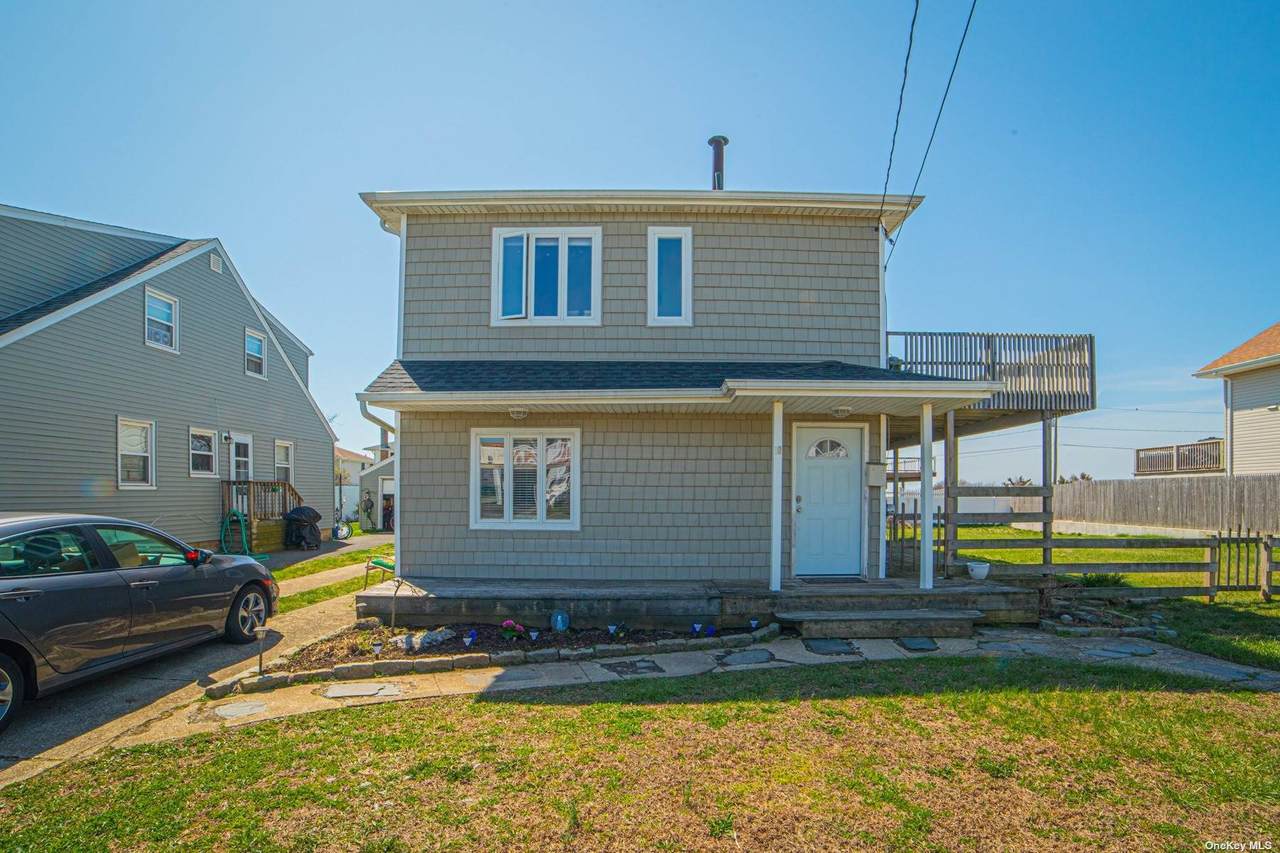10 Lee Place - Photo 1