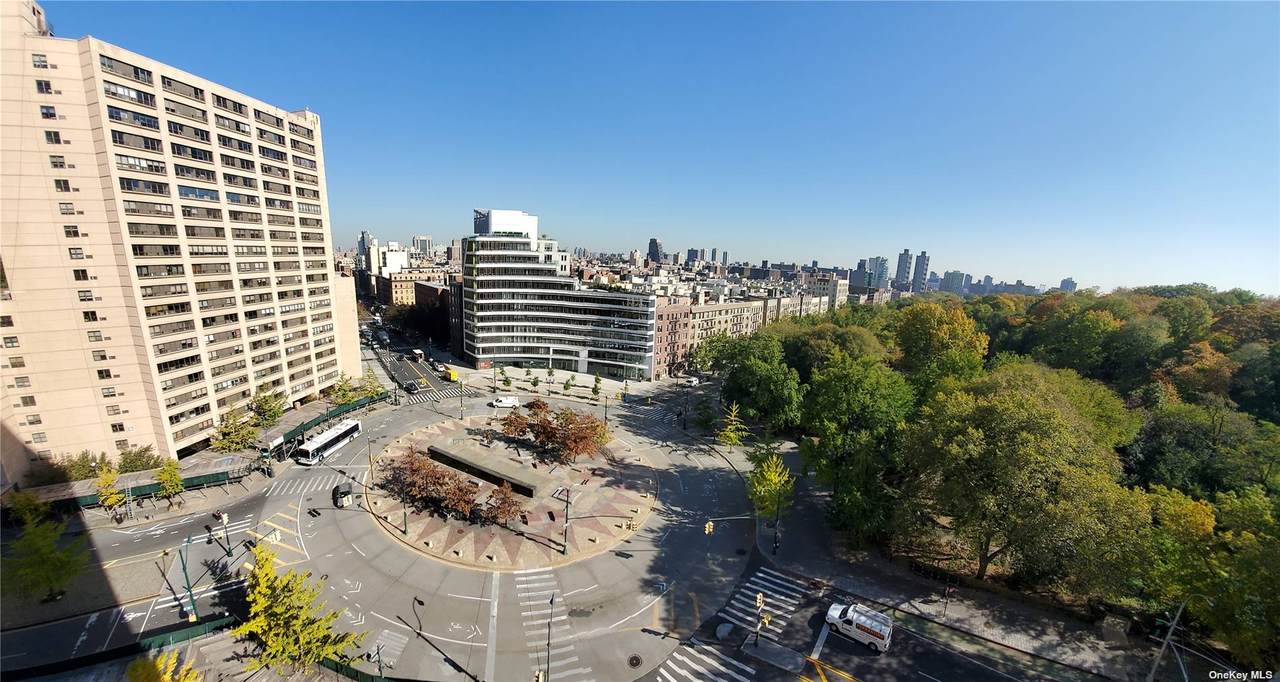 300 Cathedral Parkway - Photo 1