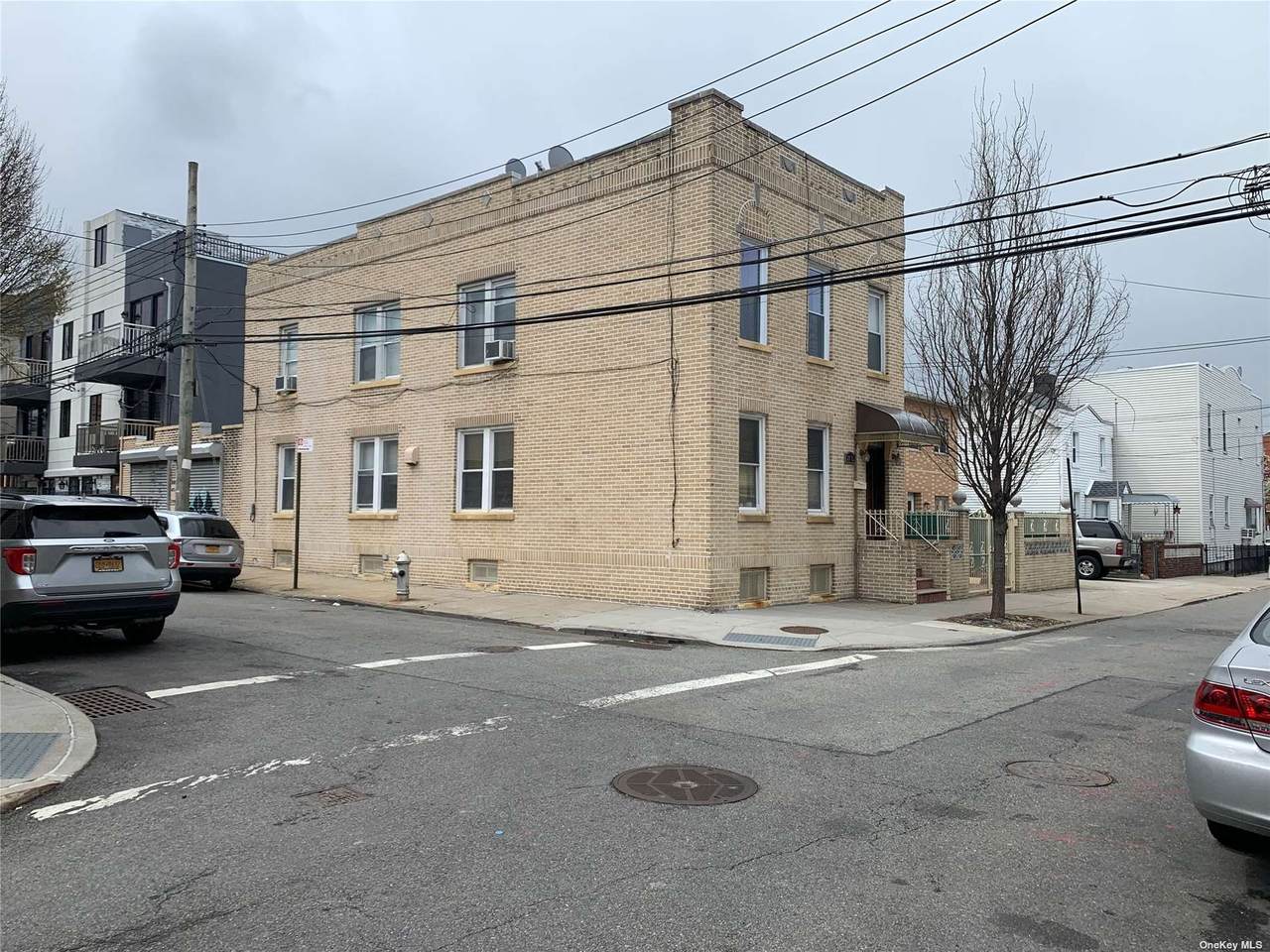 21-12 25th Road - Photo 1