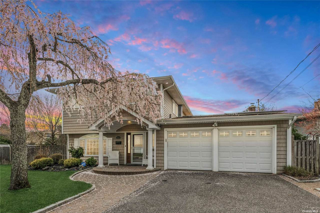 1951 Lowell Lane - Photo 1