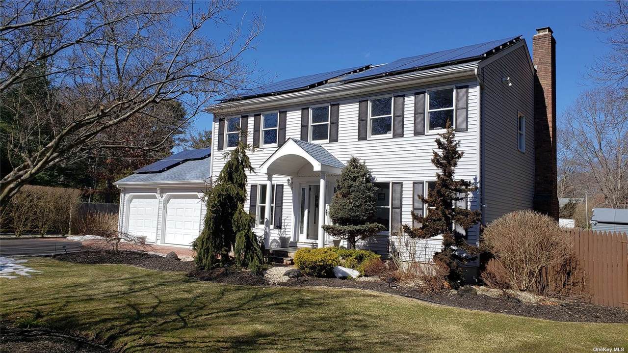 787 Long Island Avenue - Photo 1
