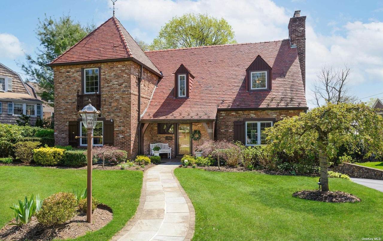 132 Revere Road - Photo 1