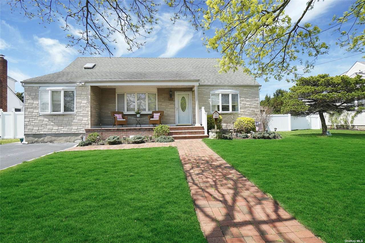85 Crestwood Boulevard - Photo 1