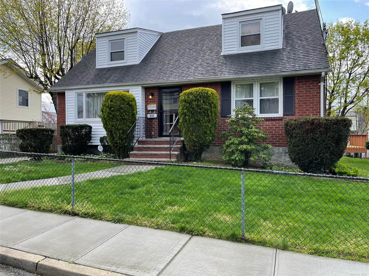 295 Louis Avenue - Photo 1