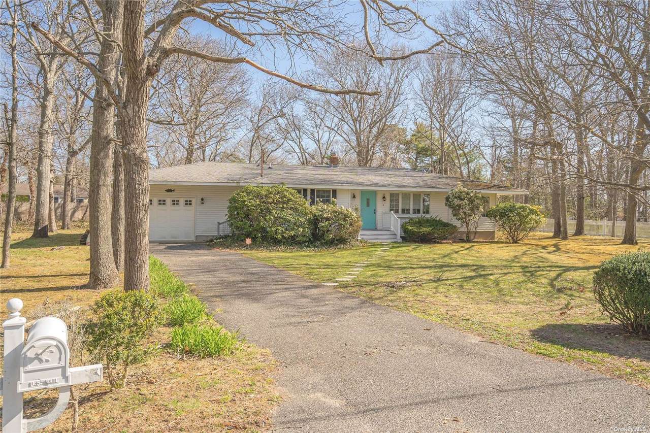6 Rolling Hill Road - Photo 1