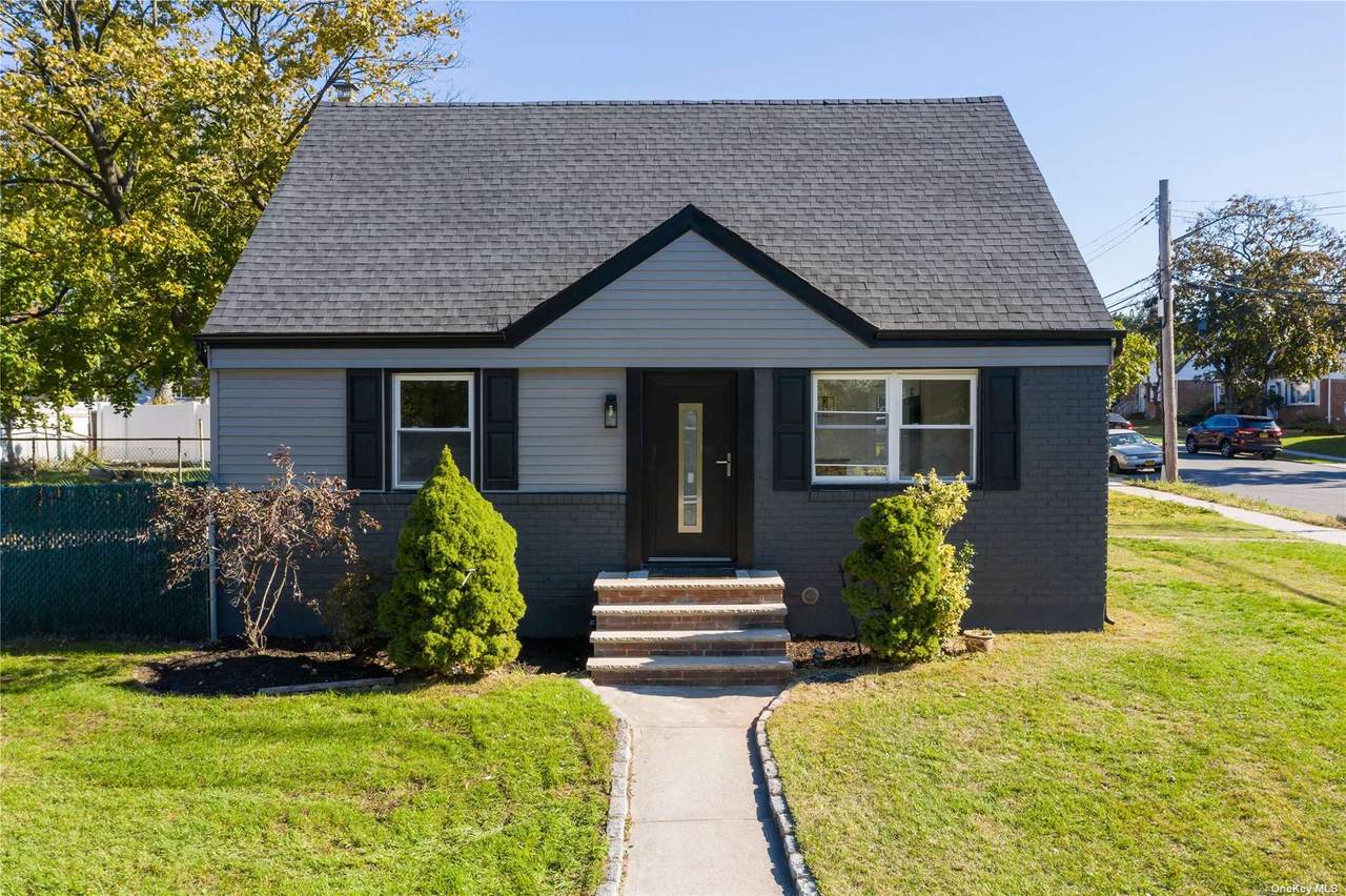 240-07 128th Road - Photo 1