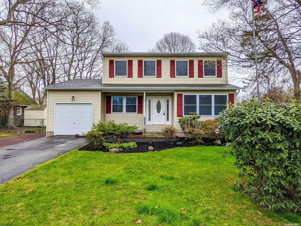 21 Beechwood Drive - Photo 1