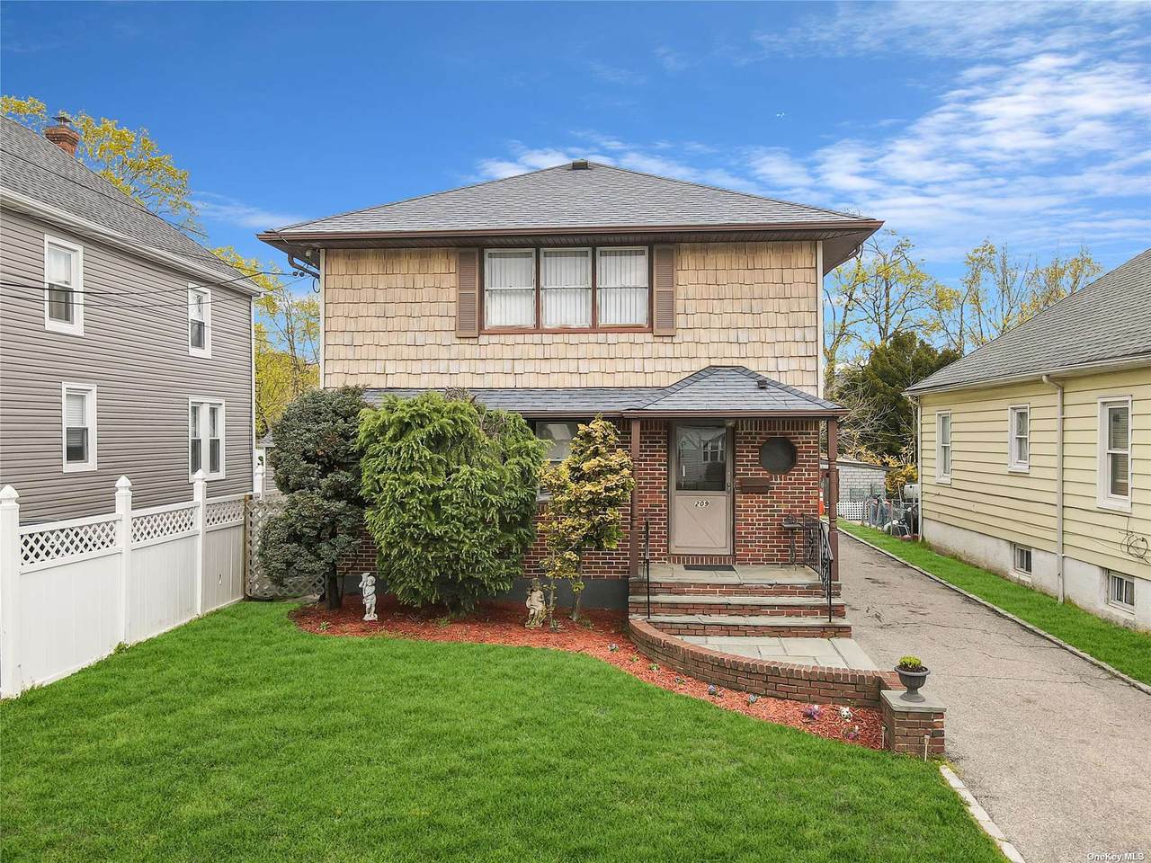 209 Butler Street - Photo 1