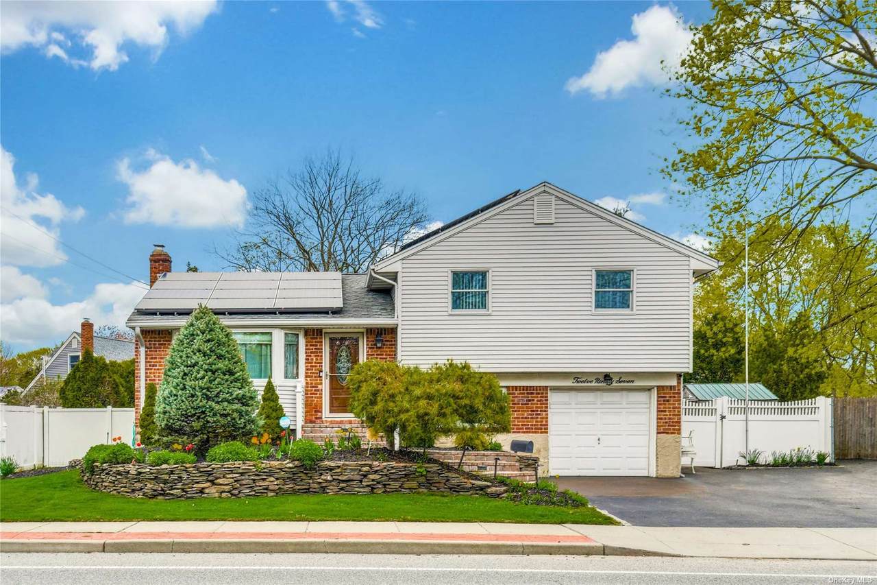1297 Pulaski Road - Photo 1