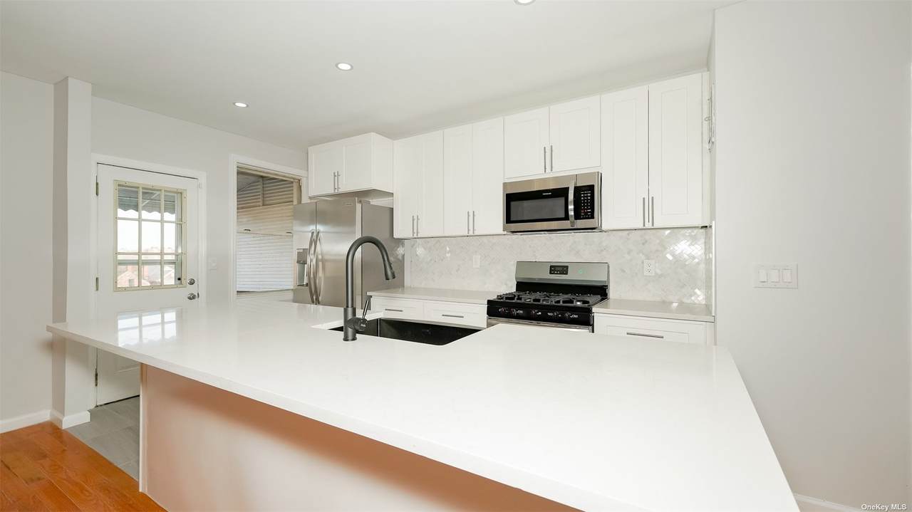3356 Corsa Ave - Photo 1