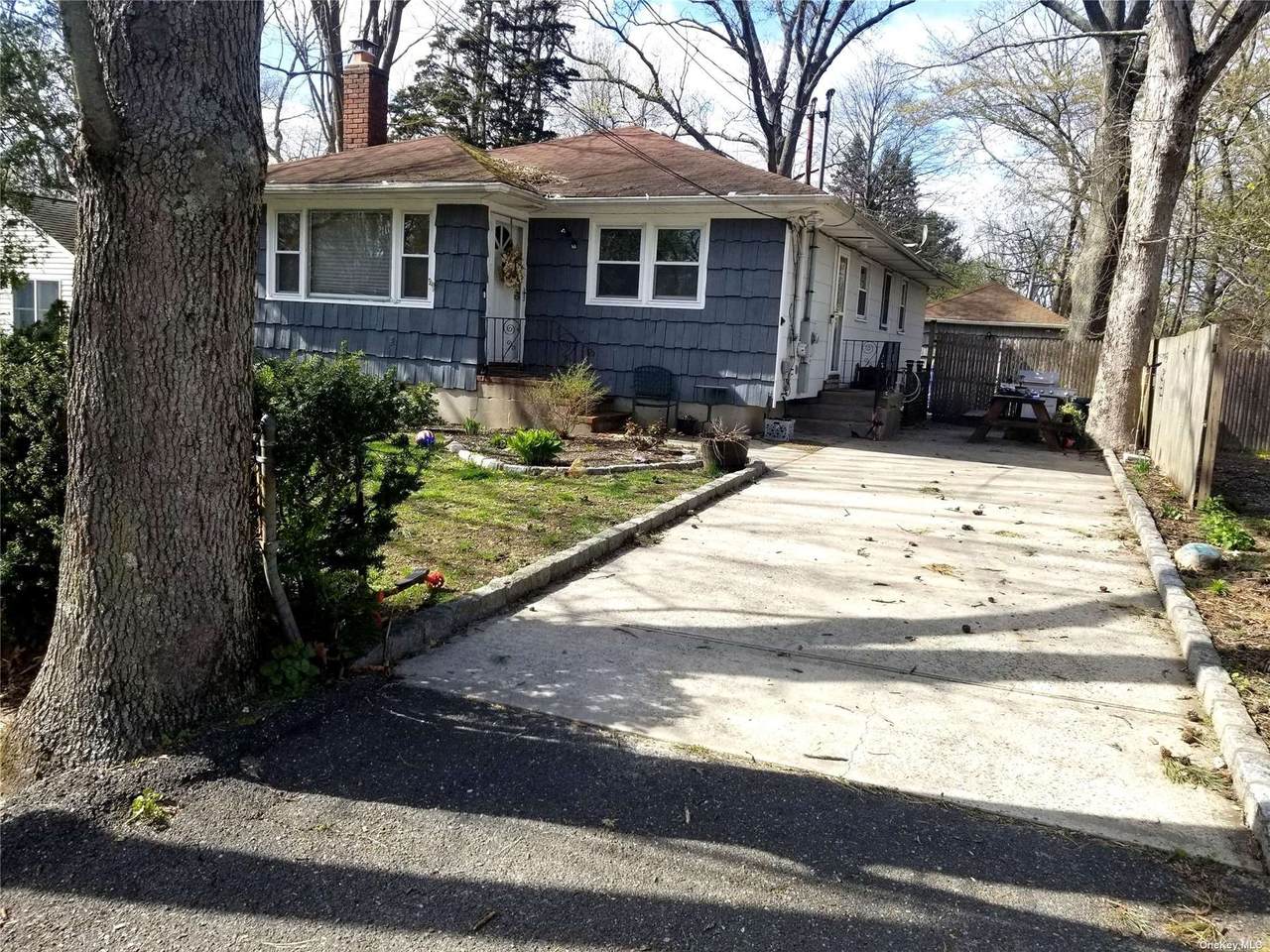 21 Elmwood Avenue - Photo 1