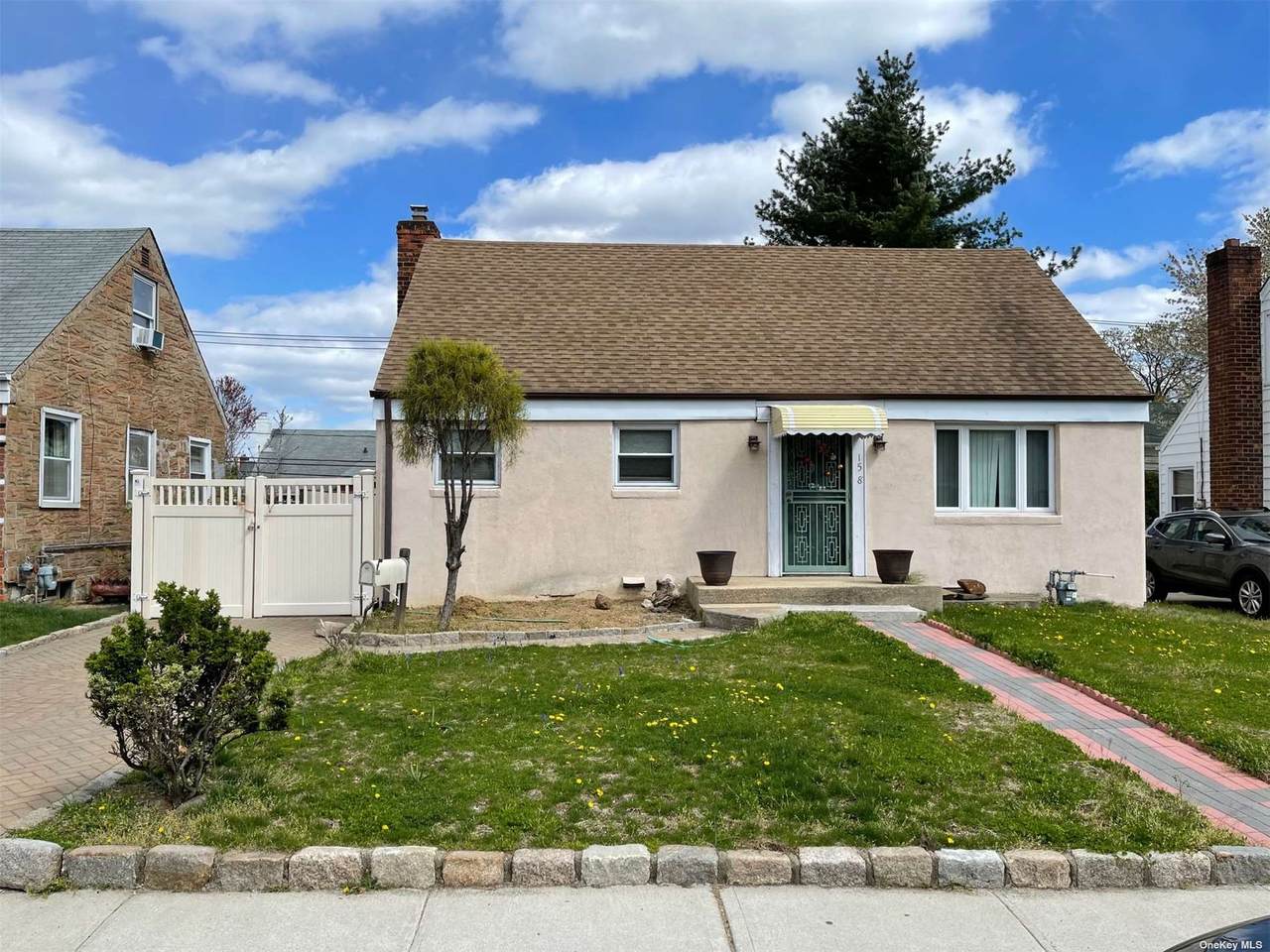 158 Sterling Road - Photo 1