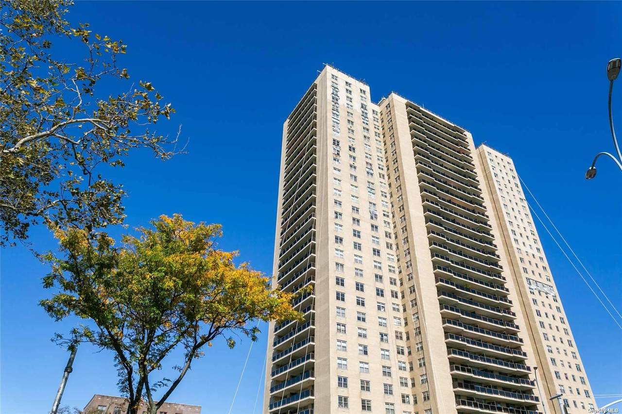 110-11 Queens Boulevard - Photo 1