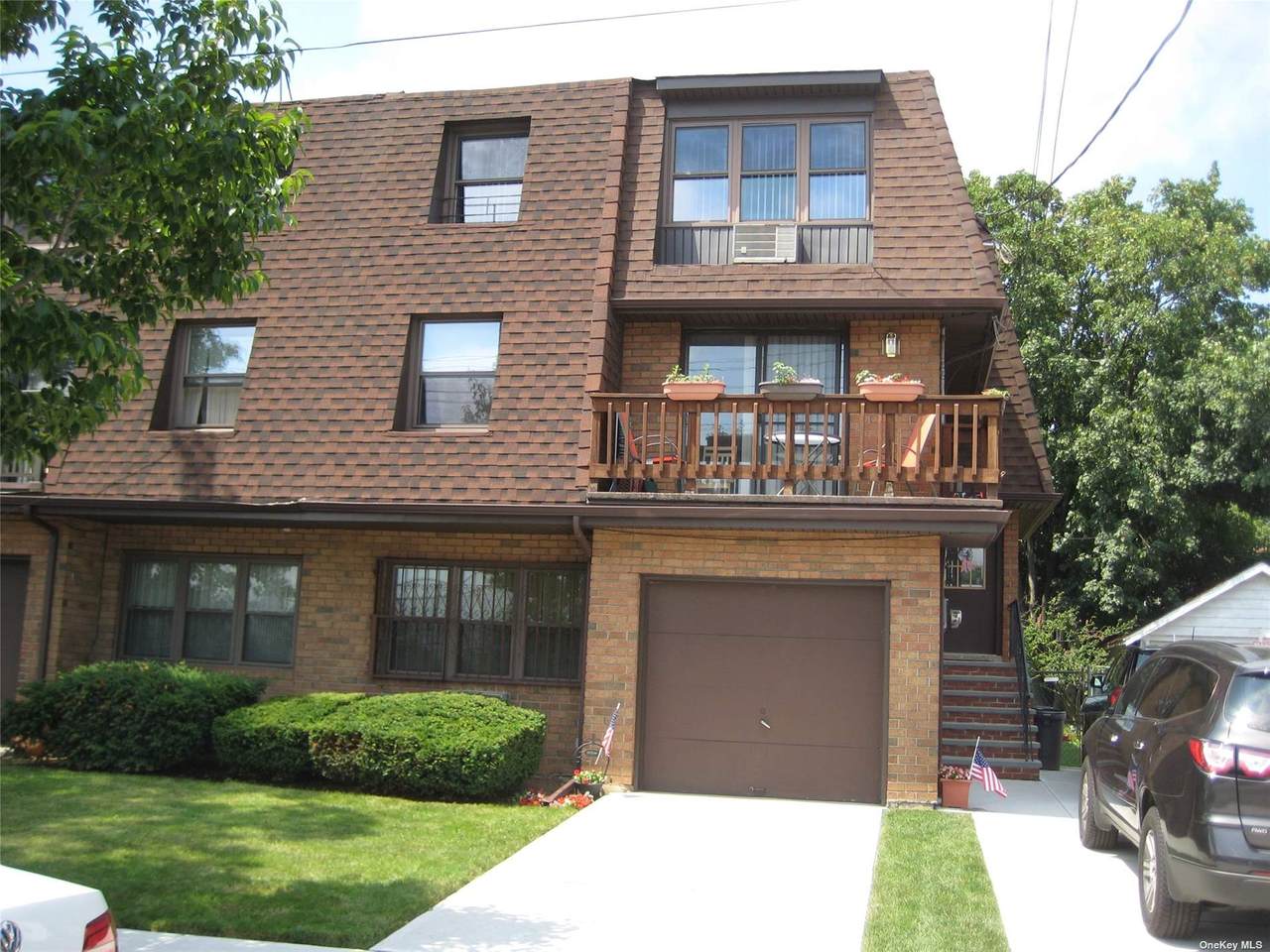 40-32 Clearview Expressway - Photo 1
