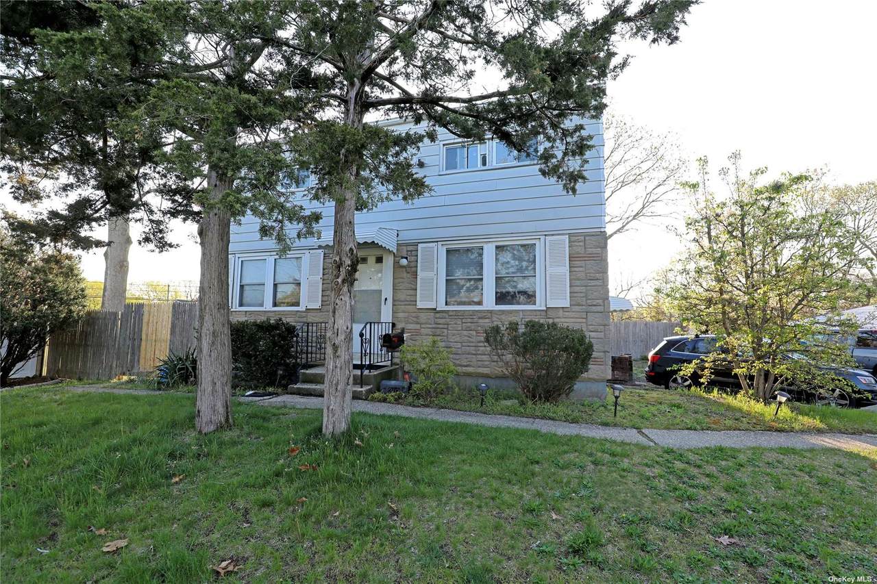 303 Eastwood Boulevard - Photo 1