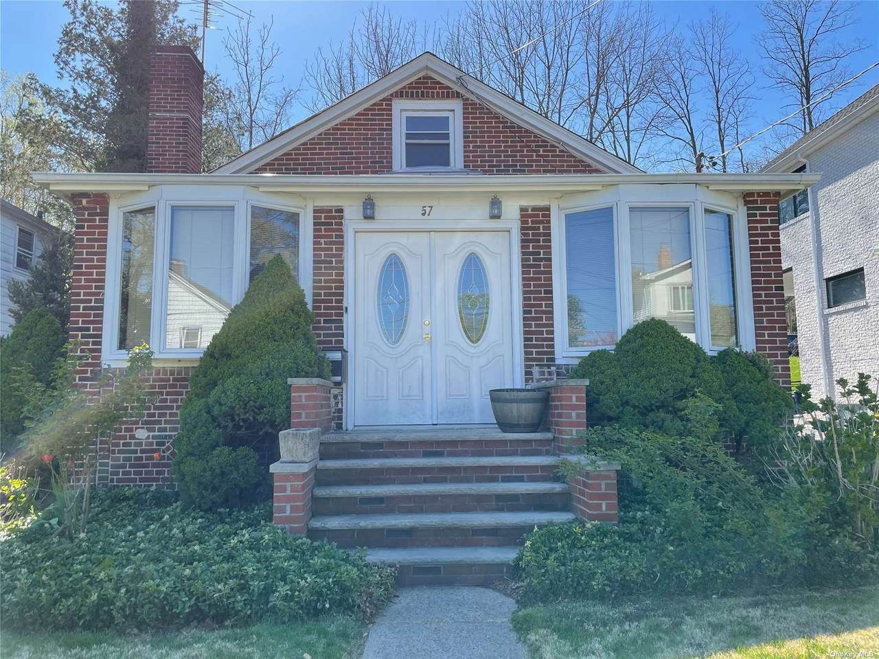 57 Burnham Avenue - Photo 1